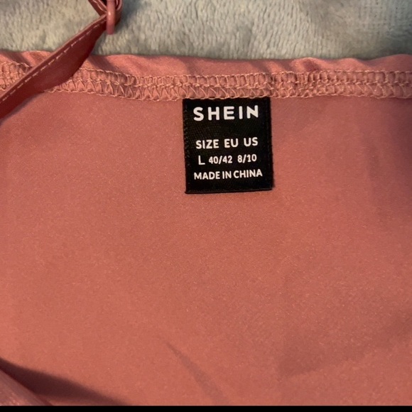 ** SIZE L ** SHEIN Split Thigh Satin Cami Dress MINT worn once Trending - Picture 7 of 7